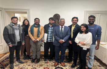 On February 7th, the Consul General welcomed a team of young Indian scholars from the Institue of Molecular Oncology (IFOM), Milan to the Consulate. These scholars are conducting research in the field of genetics and molecular biology in oncology.